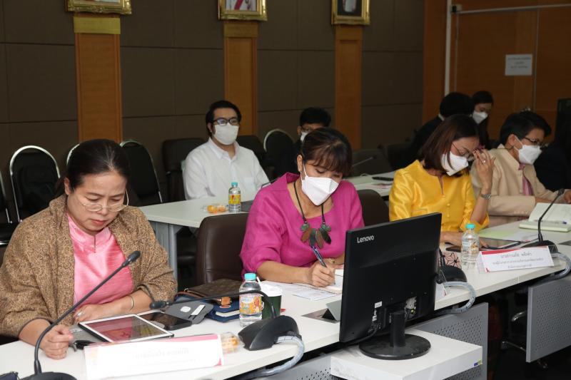 ปลัด พม. เป็นประธา�