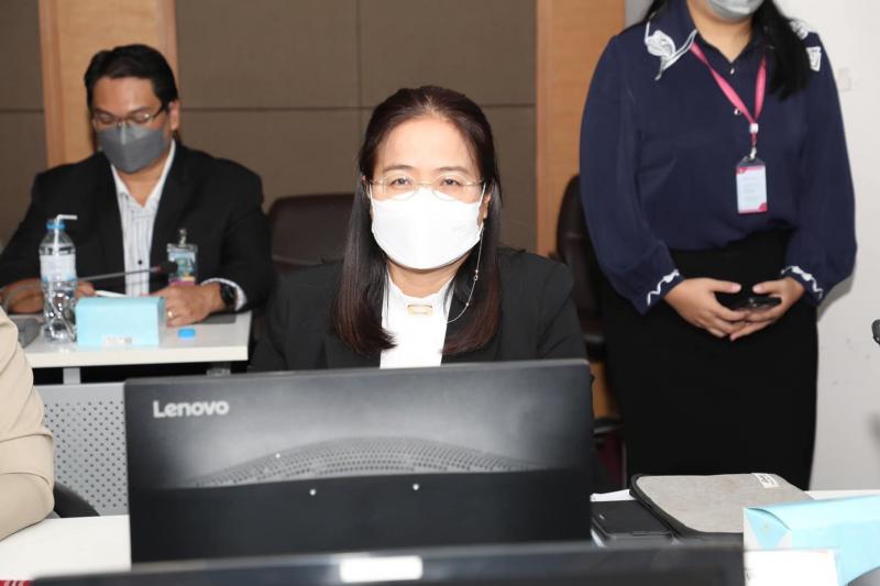 พม. ปรับตัว ปรับปร�