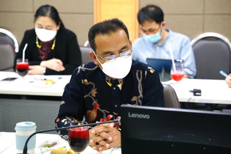 พม. ร่วมกับ TDRI นำเสน