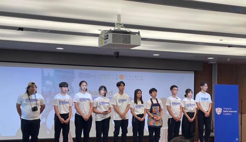พม. ร่วมงานวันส่งเ