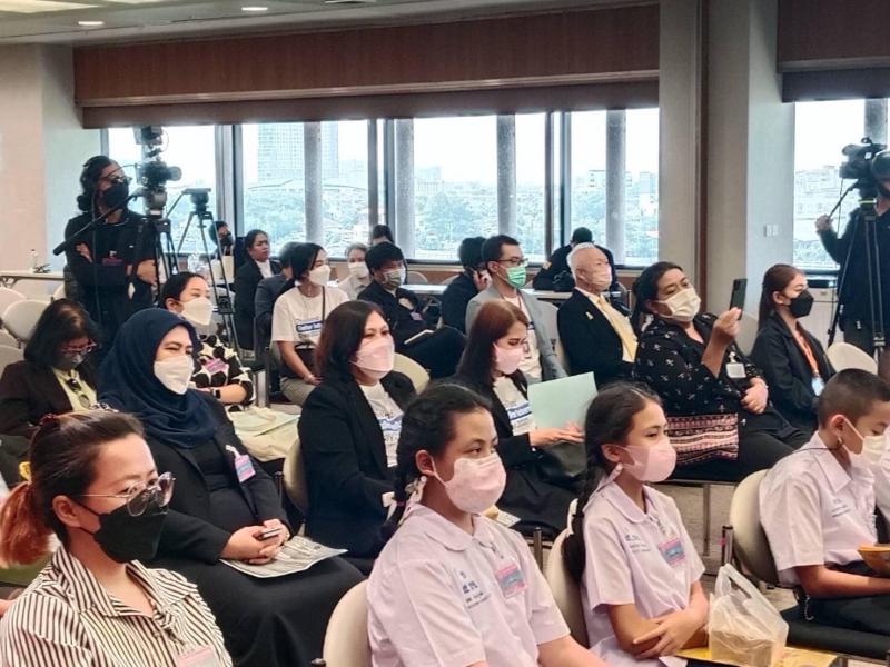 พม. ร่วมงานวันส่งเ