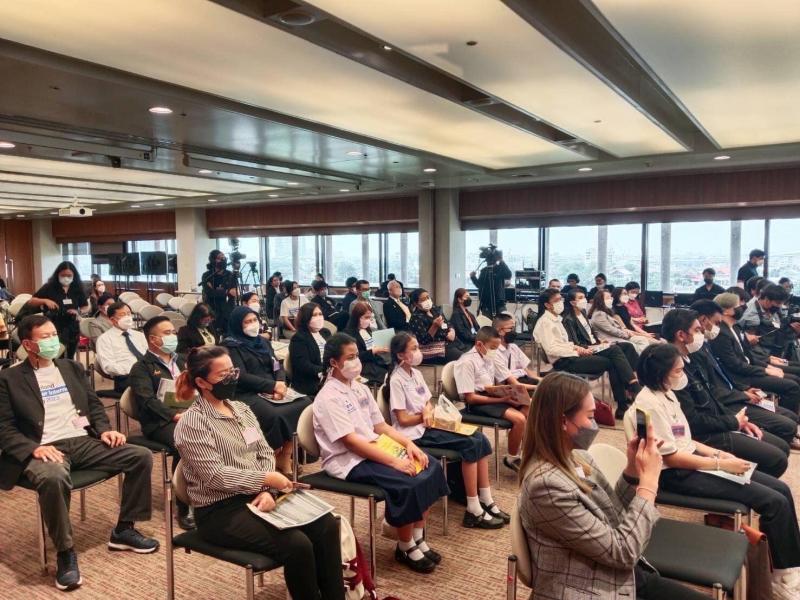 พม. ร่วมงานวันส่งเ