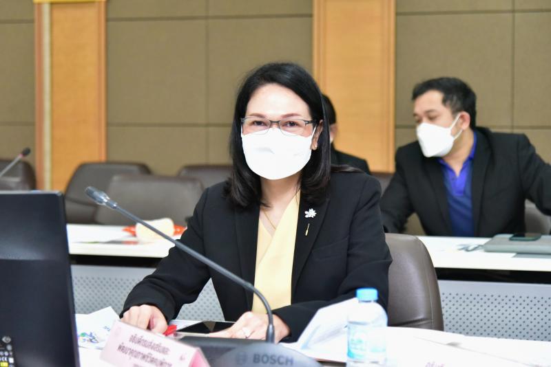 พม. ประชุมติดตามกา