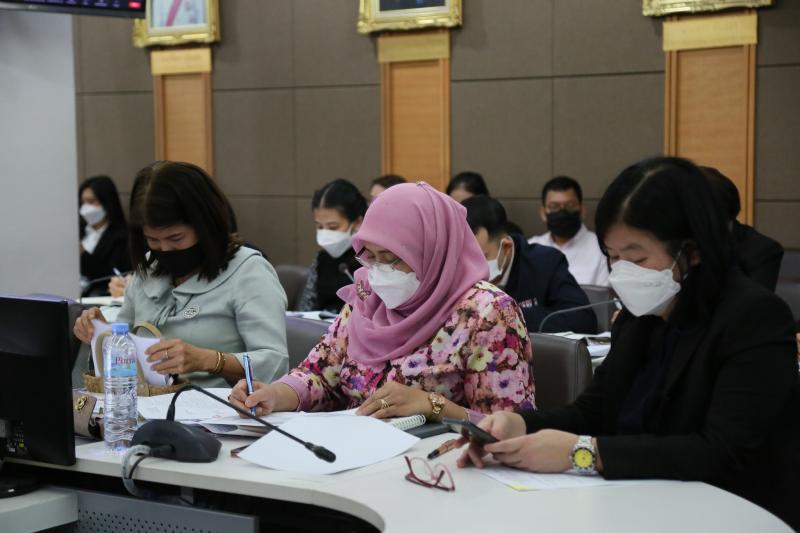 พม. ประชุมติดตามกา