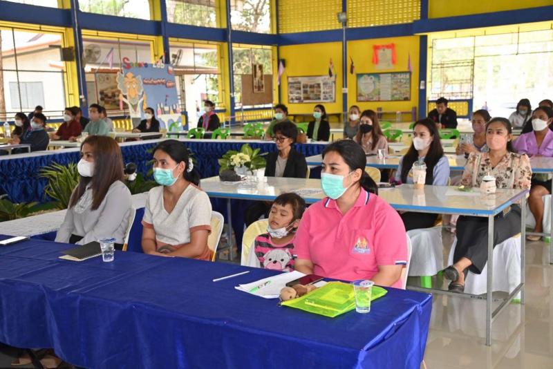 พม. เปิดโครงการ "�