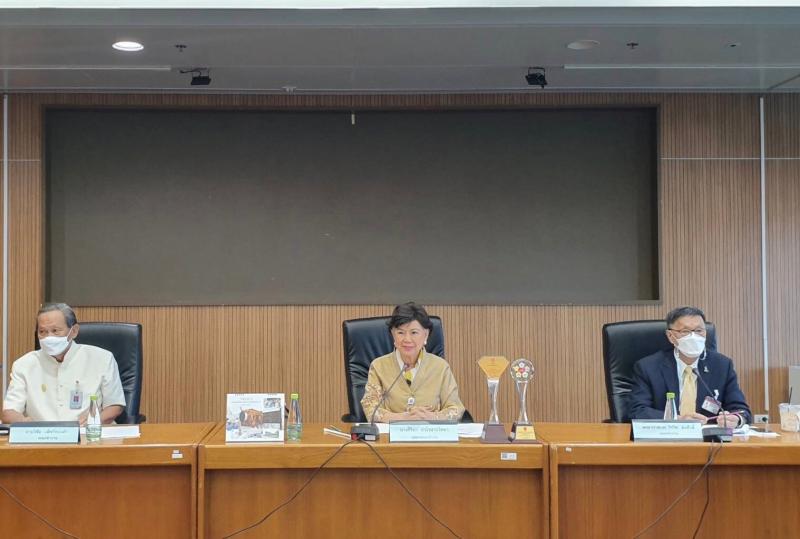 พม. ติดตามผลการดำเ