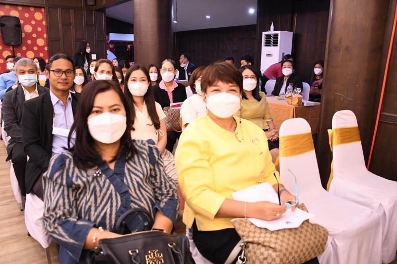 พม. นำทีมผู้ตรวจรา