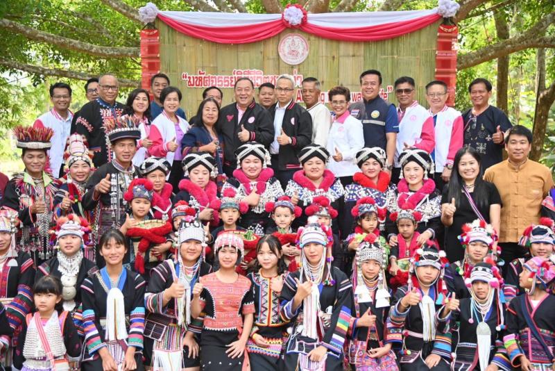 รมว.พม. หนุนความเป�