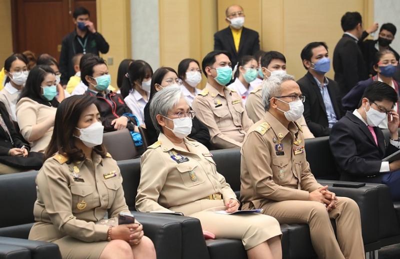 พม. จับมือ สสดย.  สส�