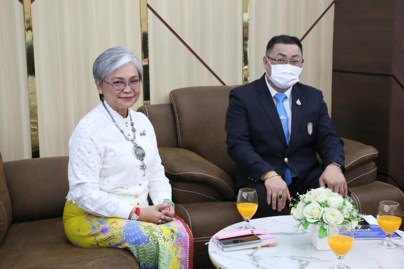 พม. ร่วมพิธีเปิดโค