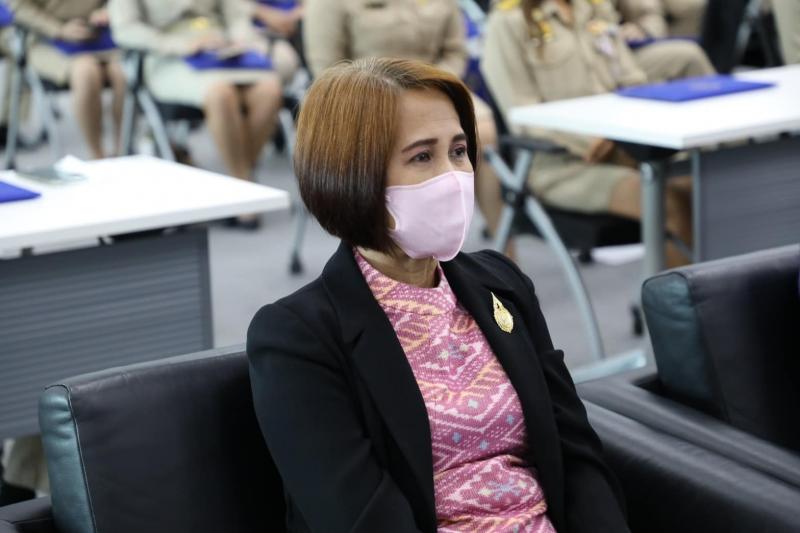 พม. มอบประกาศนียบั
