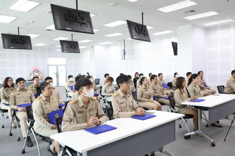 พม. มอบประกาศนียบั