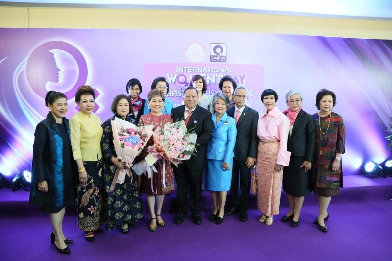 พม. จัดงานวันสตรีส