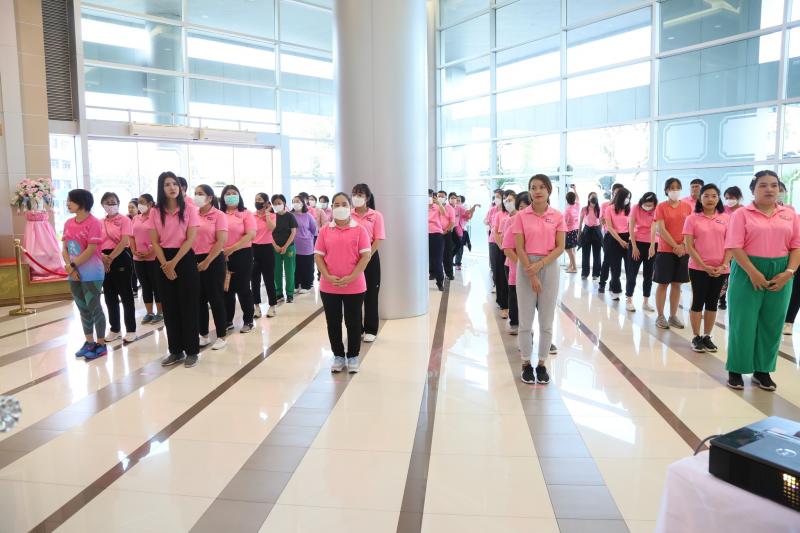 Kick Off  สร้างความผาสุ�