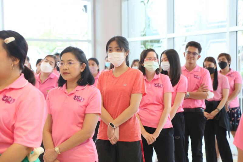 Kick Off  สร้างความผาสุ�