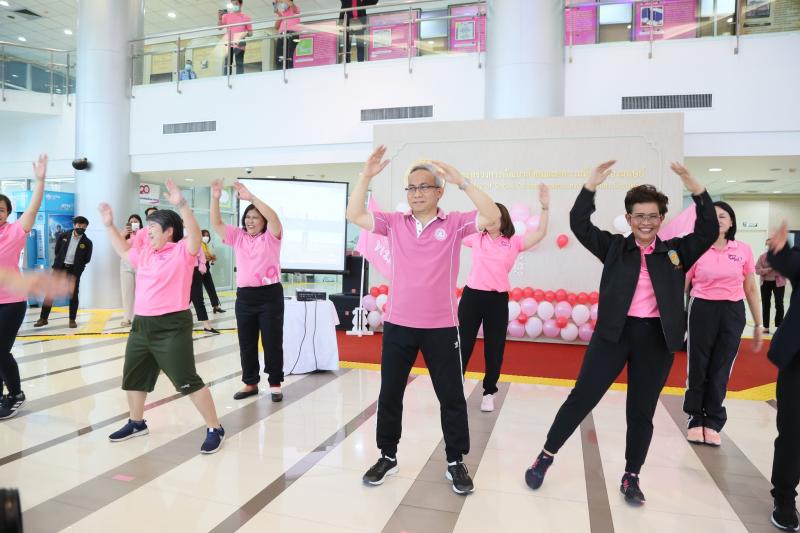 Kick Off  สร้างความผาสุ�