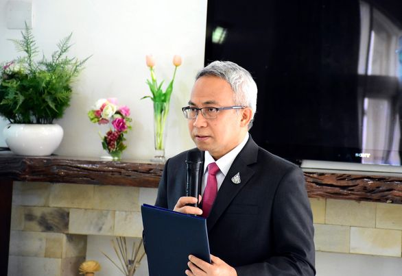 ปลัด พม. รับมอบเงิ�