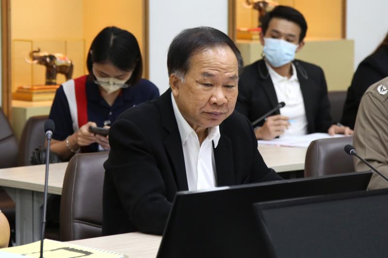 พม. ประชุมพิจารณาก