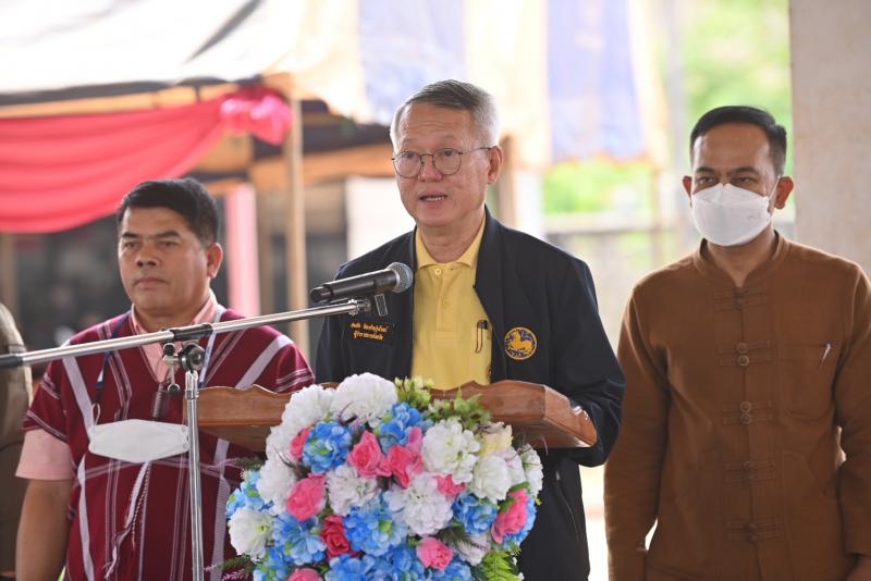 รมว.พม. ลงพื้นที่ม�