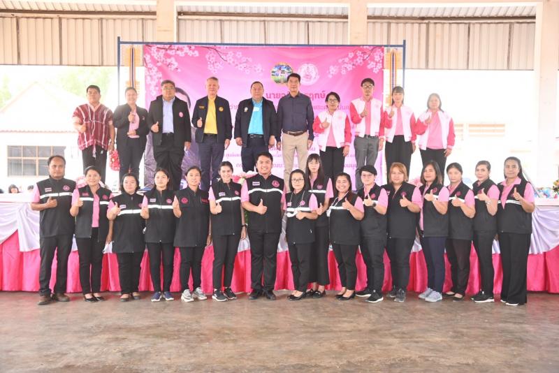 รมว.พม. ลงพื้นที่ม�