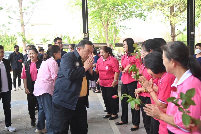 จุติ รมว.พม. เร่งเค�