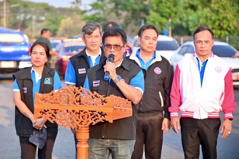 รุกเปิด Farmers Market ให้ก�