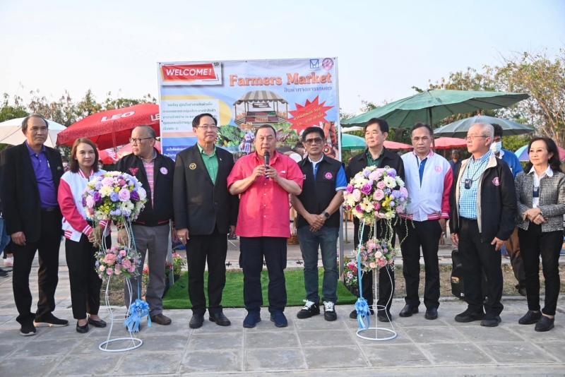 รุกเปิด Farmers Market ให้ก�