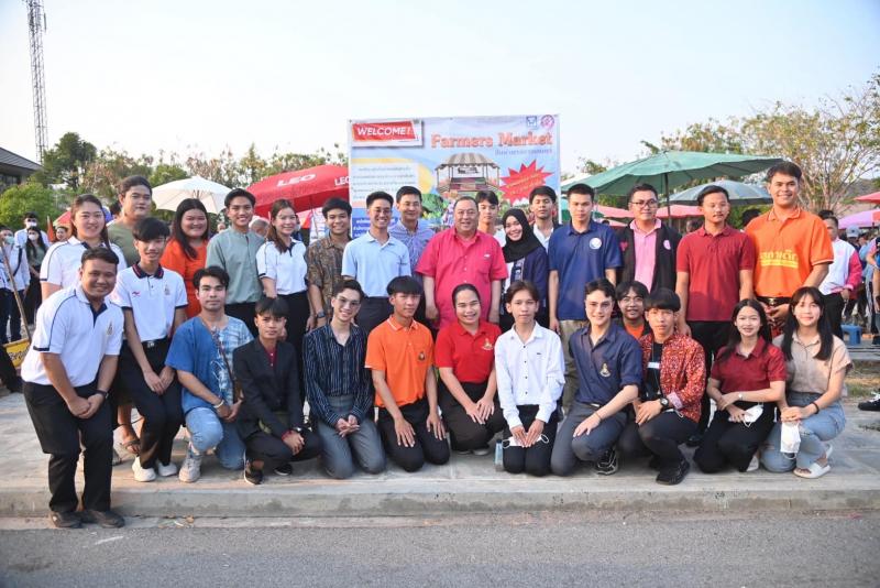 รุกเปิด Farmers Market ให้ก�