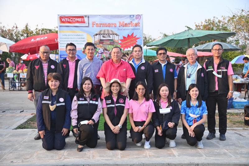 รุกเปิด Farmers Market ให้ก�