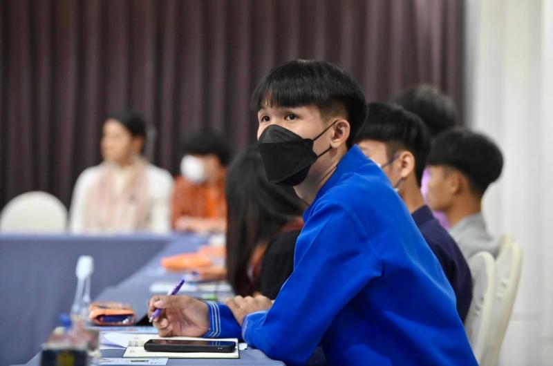 พม. พบปะสภาเด็กและ