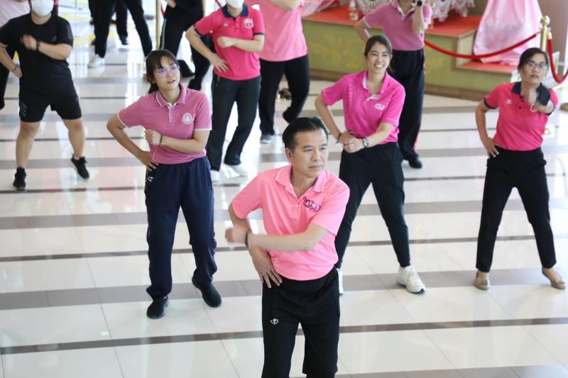 ชาว พม. แดนซ์ต่อไม�