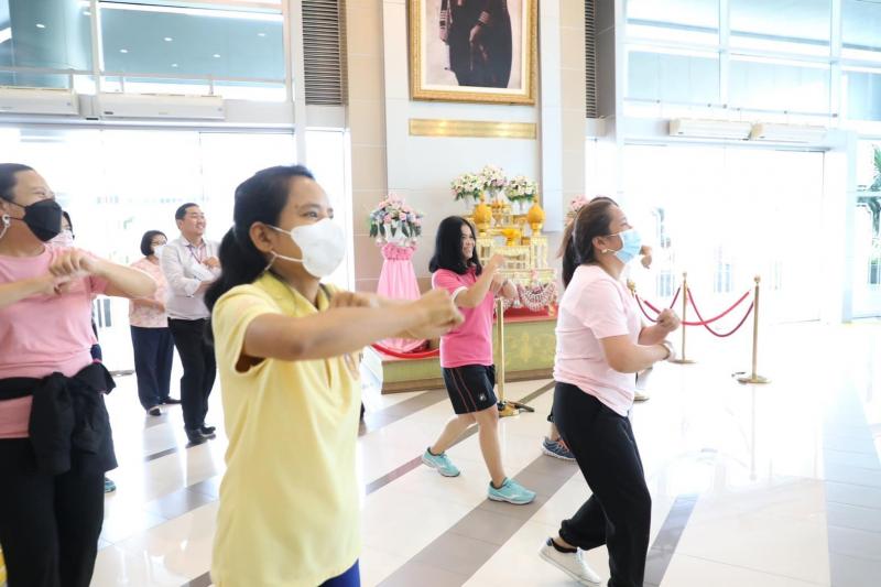 ชาว พม. แดนซ์ต่อไม�