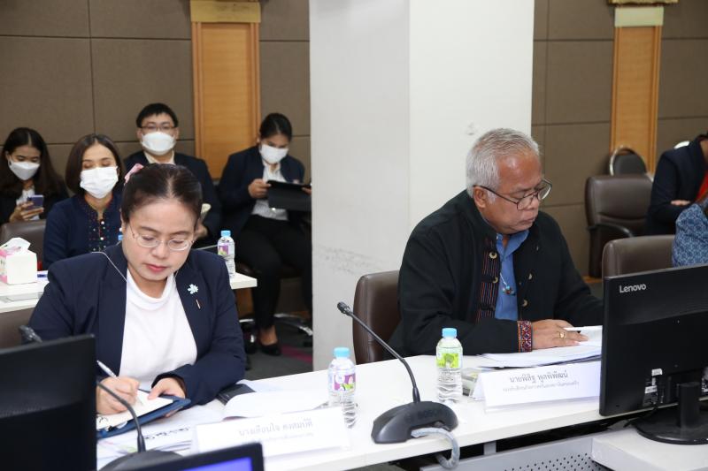พม.จัดประชุมเพื่อ�