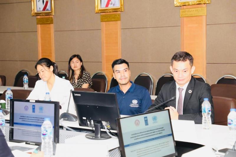 ปลัด พม. นำทีมหารื�