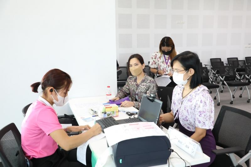 พม. ร่วมใจบริจาคโล