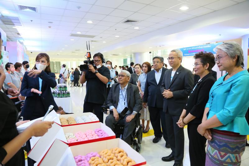 พม. จัดกิจกรรม โคร�