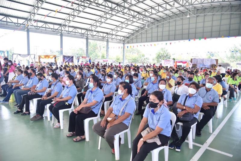 ปลัด พม. ลงพื้นที่�