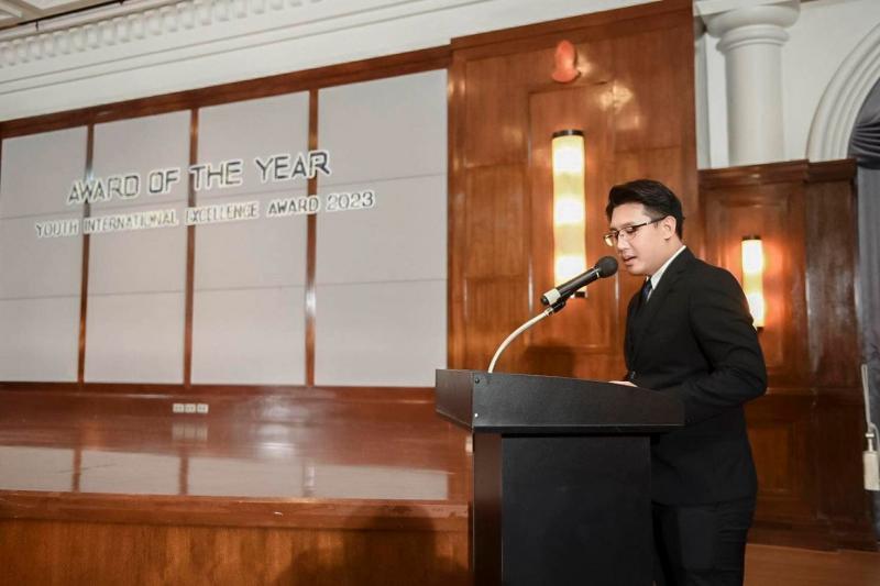 พม.ร่วมมอบรางวัลเ�