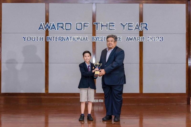 พม.ร่วมมอบรางวัลเ�