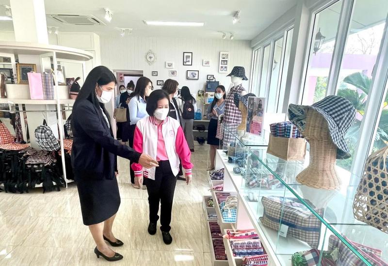 ผู้ตรวจ พม. สุนีย์ �