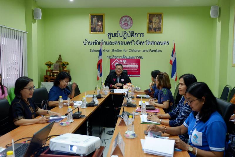 โชคชัย ลงพื้นที่ต�