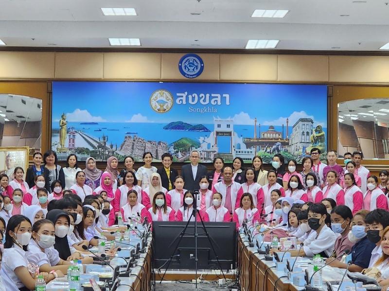 ปลัด พม. นำทีม ลงพื�