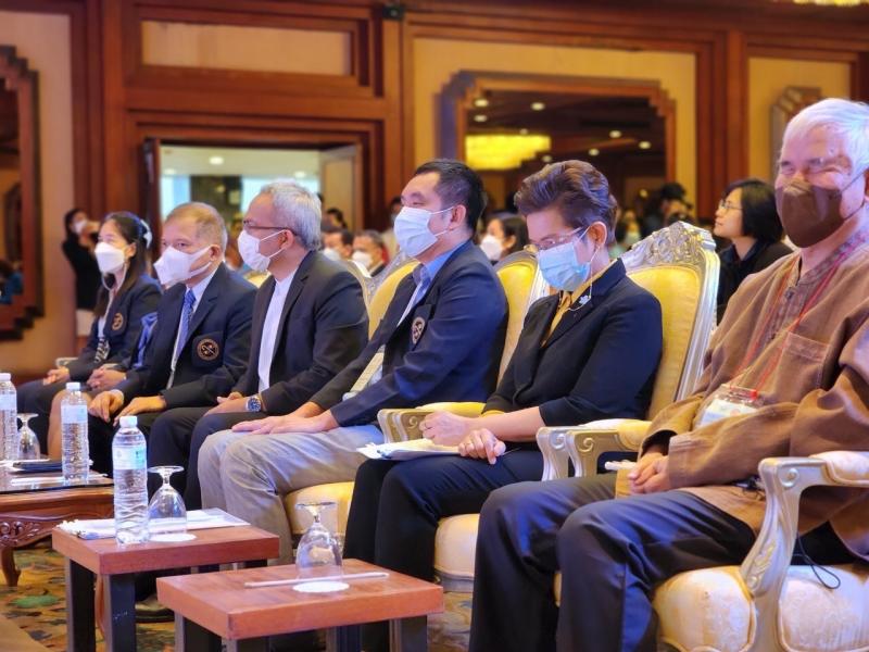 ปลัดกระทรวงการพั�