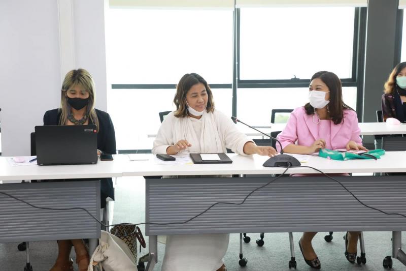 ปลัด พม. เป็นประธา�