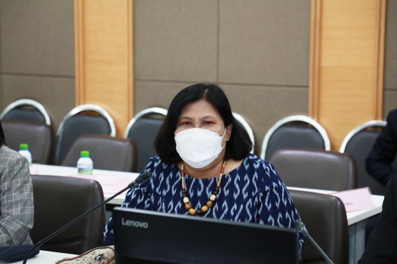 ปลัด พม. เข้าร่วมก�