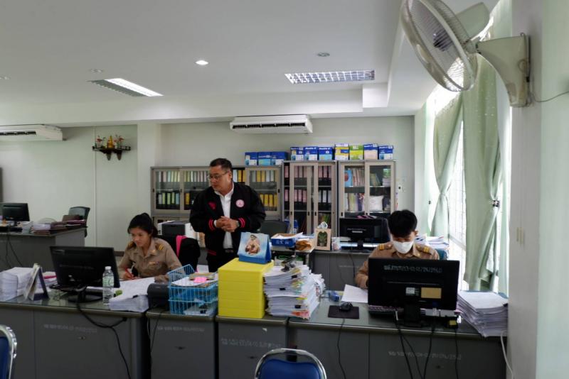 โชคชัย ผู้ตรวจราช�