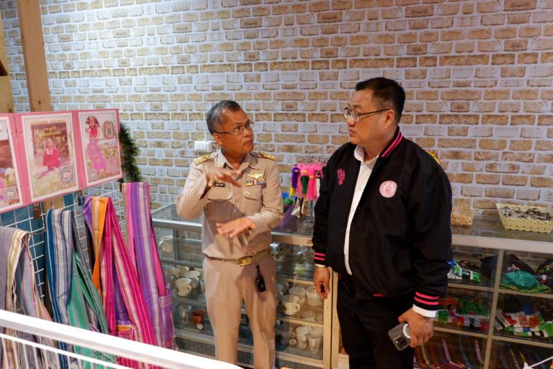 โชคชัย ผู้ตรวจราช�