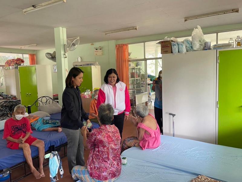อุไร ผู้ตรวจราชกา�