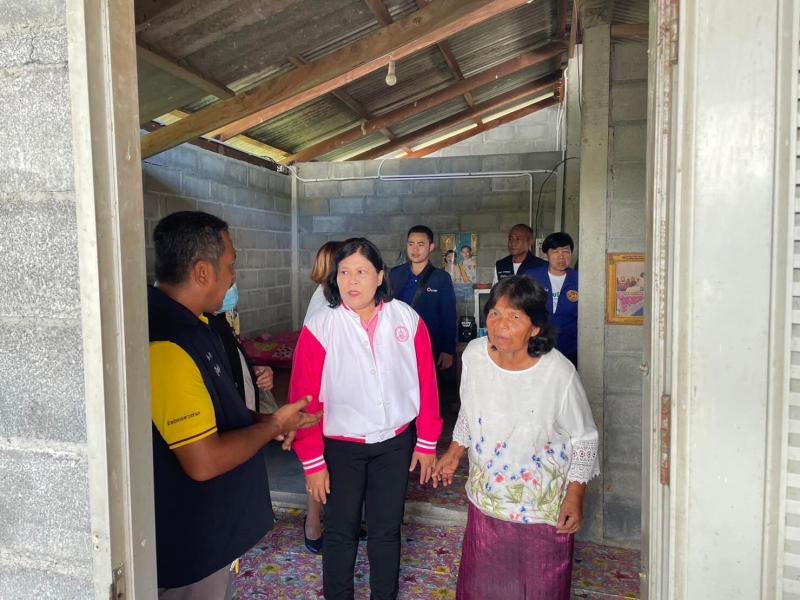 อุไร ผู้ตรวจราชกา�
