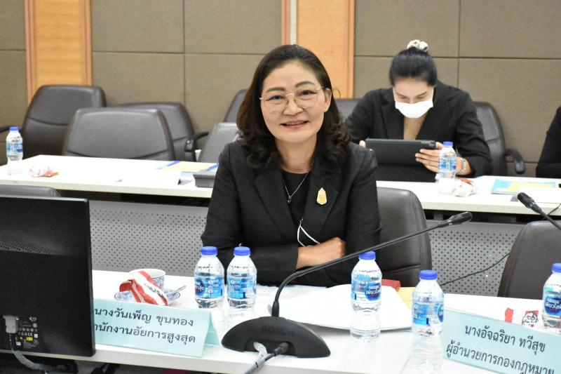 ธนสุนทร (รองปลัดกร